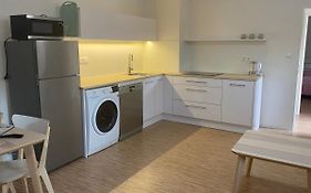 Red Travel Apartment